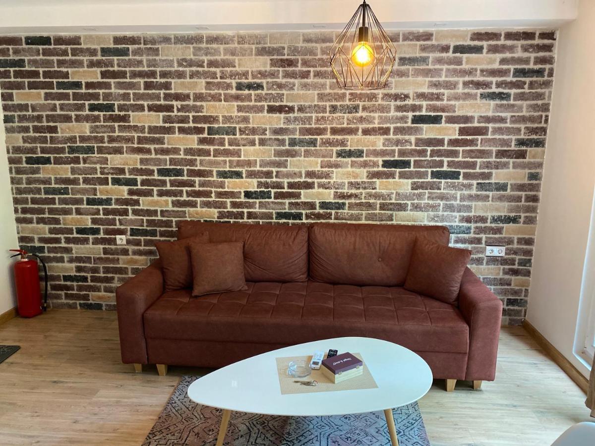 Art In Paradise Apartments Сараево Экстерьер фото